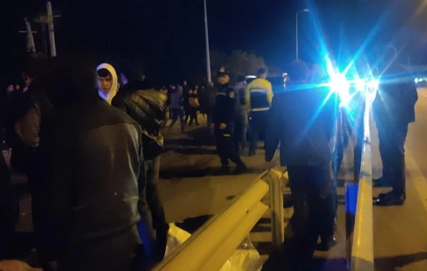 Abşeronda zəncirvari yol qəzasında bir nəfərin qolu sınıb - FOTO
