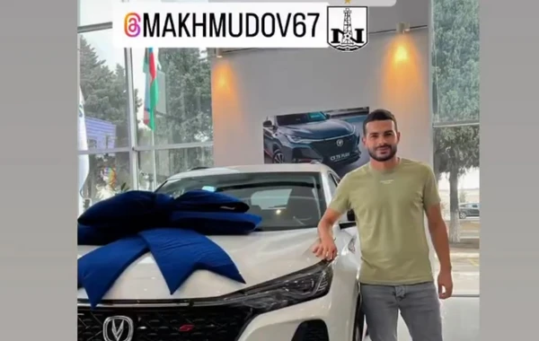 Neftçi PFK kapitanı Emin Mahmudovun yeni avtomobili! - FOTO