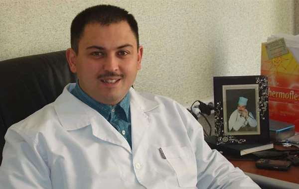 Azərbaycanda baş həkim işdən çıxarıldı - Həmin vəzifəyə yeni TƏYİNAT - FOTO