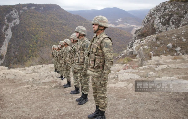 Şuşa qəhrəmanları: "İlk dəfə buradakı döyüşlərdə kosmik peyk rabitəsi tətbiq etdik" - FOTO