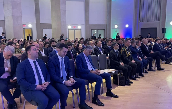 Ceyhun Bayramov Vaşinqtonda keçirilən üçtərəfli görüşdə müzakirə olunan məsələləri açıqlayıb - FOTO