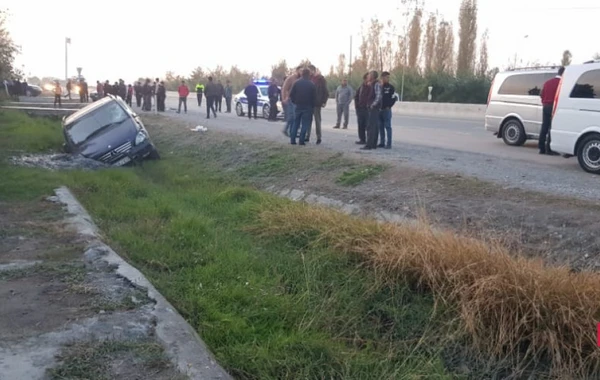 Ucarda avtomobil velosipedçini vuraraq öldürüb - FOTO