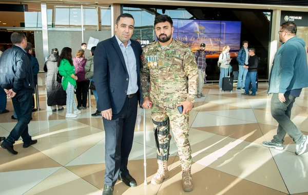 Ağır yaralanan qazimiz Türkiyədə müalicəsini tamamlayaraq Vətənə qayıdıb - FOTO