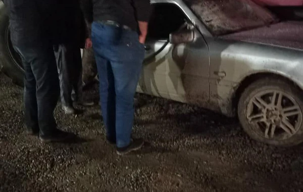 Salyanda avtomobil traktora çırpılıb, yaralanan var - FOTO