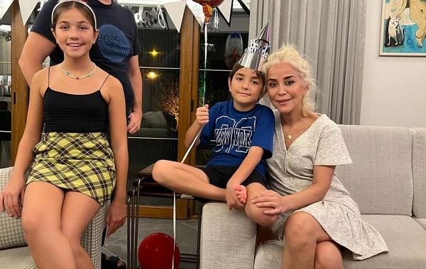 İradə İbrahimovadan 12 yaşlı qızına: "Həyatının daha az mərkəzində olacağam..." - FOTO