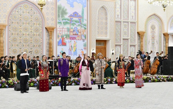 Mehriban Əliyeva Səmərqənddə təşkil olunan naharda iştirak edib - FOTO