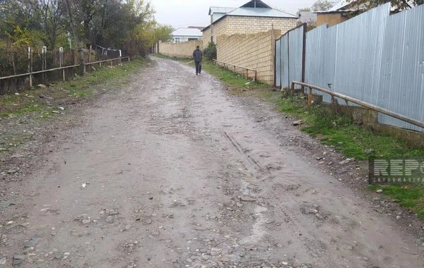 Oğuzda uzun illərdir təmir olunmayan yol yararsız vəziyyətə düşüb - FOTO