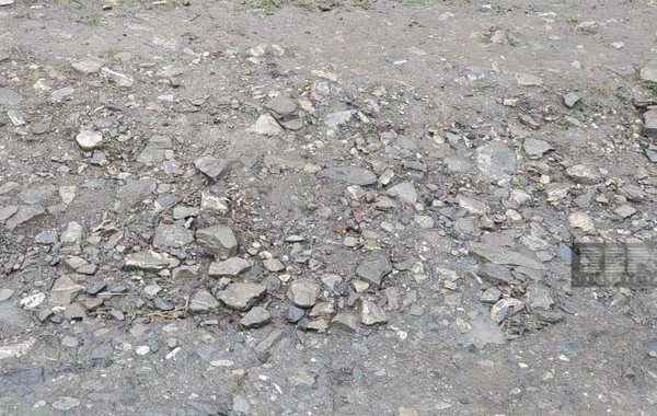 Oğuzda uzun illərdir təmir olunmayan yol yararsız vəziyyətə düşüb - FOTO