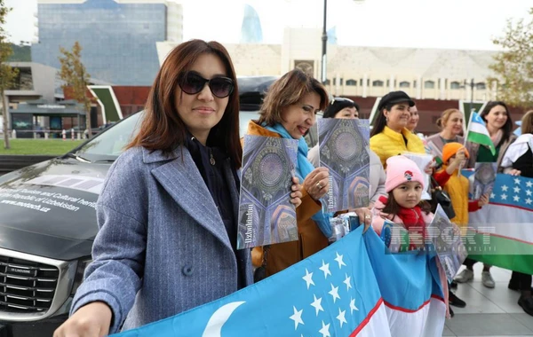 Özbək bloqçu: “Bakı o qədər gözəldir ki, getmək istəmirsən” - FOTO