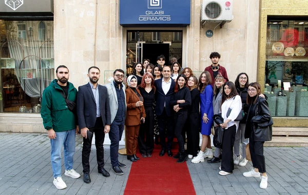 Əl-əməyi, göz-nurunun ünvanı "Gilabi Ceramics" şəhərin mərkəzində - FOTO/VİDEO