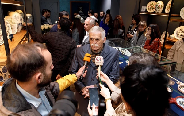 Əl-əməyi, göz-nurunun ünvanı "Gilabi Ceramics" şəhərin mərkəzində - FOTO/VİDEO