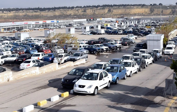 Bakıda köhnə avtomobillər ucuzlaşıb