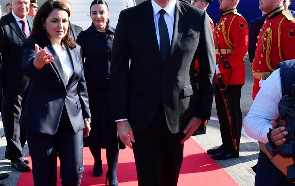 Azərbaycan Prezidenti İlham Əliyev Albaniyaya dövlət səfərinə gedib - FOTO