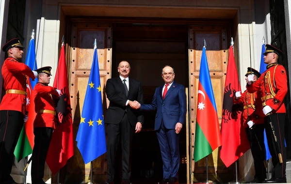 Azərbaycan Prezidentinin Tiranada rəsmi qarşılanma mərasimi olub - FOTO