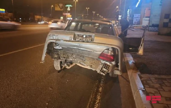 Bakıda zəncirvari yol qəzası baş verib, xəsarət alan var – FOTO