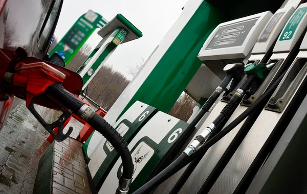 Elektromobillərin idxal gömrük rüsumunun ləğvi benzinin qiymətini ucuzlaşdıracaq? - AÇIQLAMA