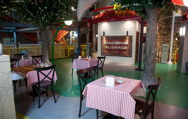 Azərbaycanın ilk təhsilyönümlü əyləncə mərkəzi Kinderland 1 yaşını qeyd etdi - FOTO