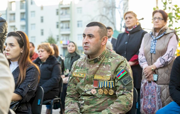 Gəncədə şəhid ailələrinə və müharibə əlillərinə 30 mənzil təqdim edilib - FOTO