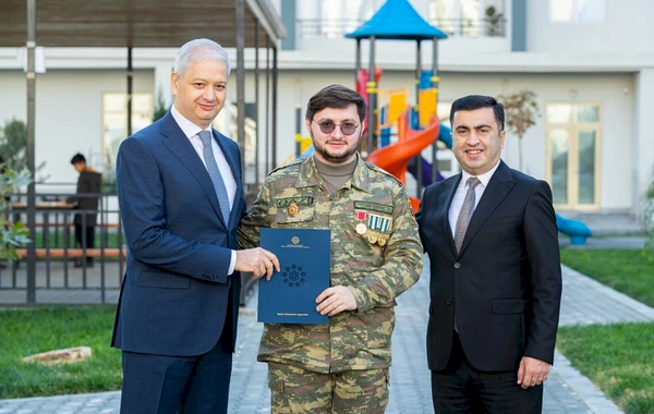 Gəncədə şəhid ailələrinə və müharibə əlillərinə 30 mənzil təqdim edilib - FOTO