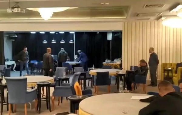 18 il əvvəl "Kurtlar vadisi"nin çəkildiyi QURMARXANAYA BASQIN EDİLDİ - FOTO