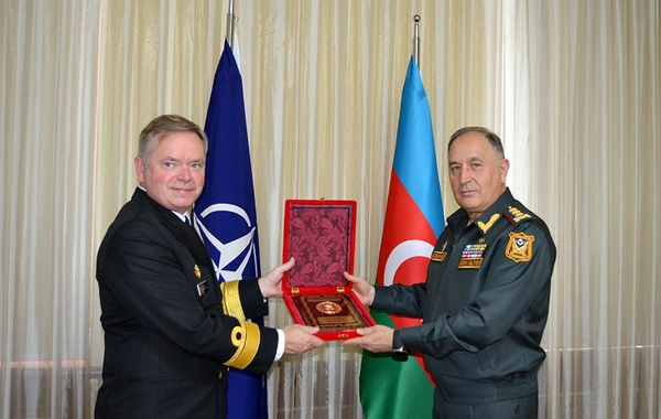 Kərim Vəliyev NATO-nun Müttəfiq Qüvvələrin Avropadakı Baş Qərargah rəisinin müavini ilə görüşüb - FOTO