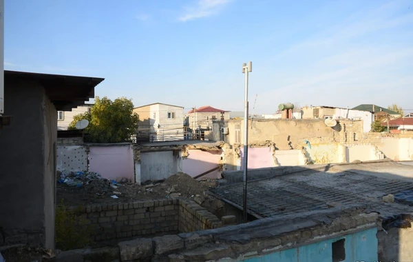 Bakının bu ərazisində evlər sökülür - Sakinlərə 2 il ərzində 500 AZN kirayə haqqı veriləcək - FOTO