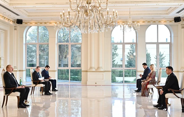 İlham Əliyev Moldovanın ölkəmizə yeni təyin olunan səfirini qəbul etdi - YENİLƏNİB - FOTO