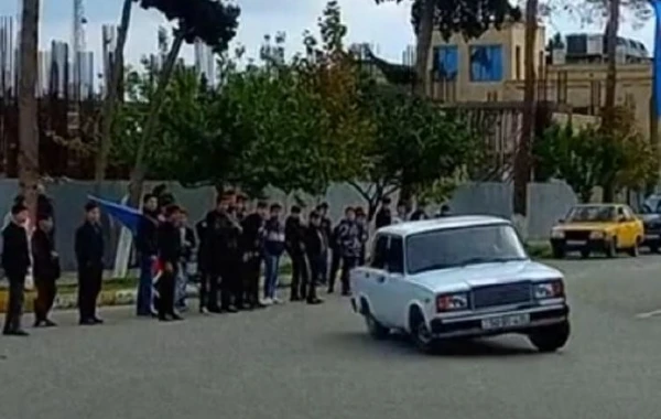 Avtoxuliqanlıq edib “TikTok”da paylaşanlar saxlanıldı - FOTO