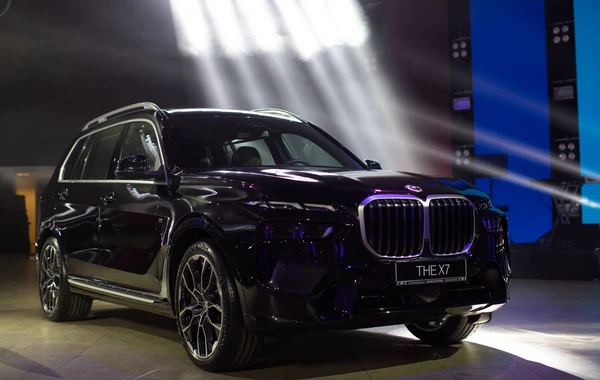 Компания Improtex Motors представила новую BMW 7 - ФОТО/ВИДЕО