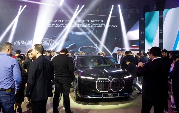 Компания Improtex Motors представила новую BMW 7 - ФОТО/ВИДЕО