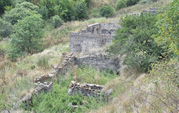 Разрушенное армянами село Армудлу в Кельбаджаре - ФОТО