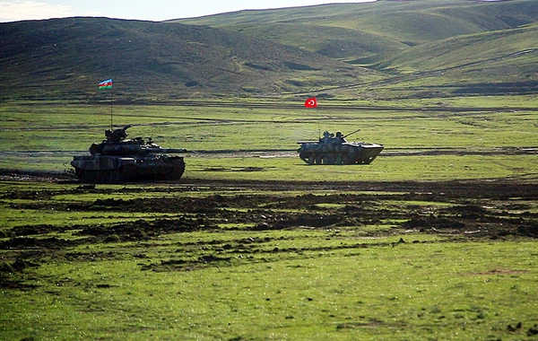 Azərbaycan və Türkiyə hərbçilərinin birgə təlimi keçirilir - FOTO/VİDEO