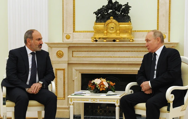 Sabah Putinlə Paşinyan görüşəcək