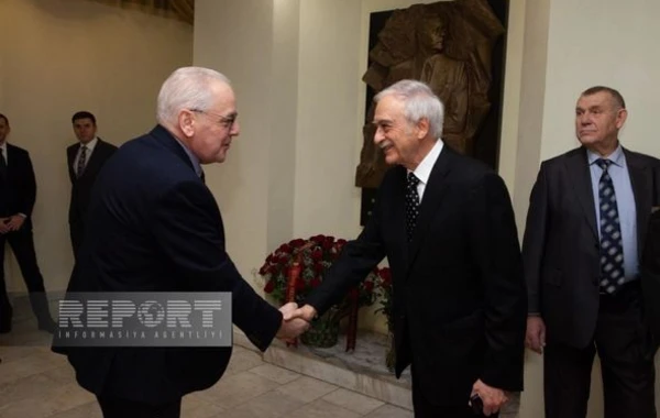 Moskvada Heydər Əliyevin xatirəsi anılıb - FOTO