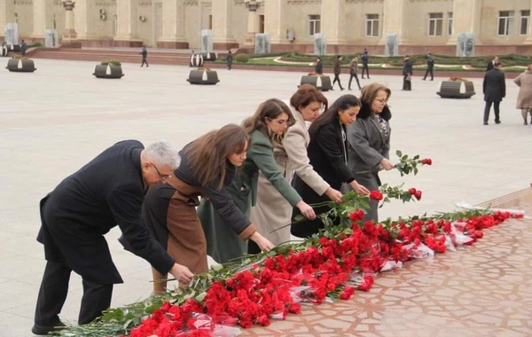 Gəncə, Naftalan, Daşkəsən, Goranboy, Samux və Ağstafada Heydər Əliyevin xatirəsi anılıb - FOTO