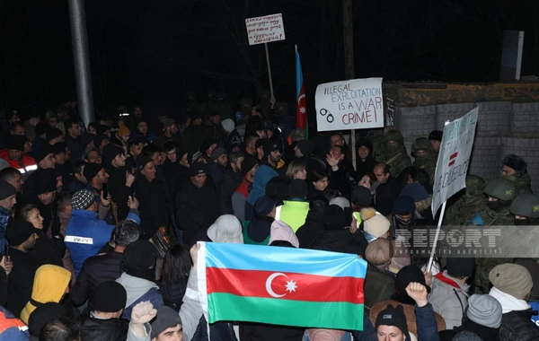Холод, темнота и сопротивление азербайджанских активистов - РЕПОРТАЖ