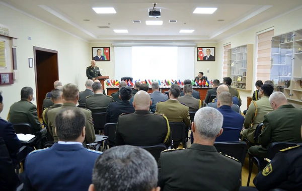 Hərbi attaşelərlə 2022-ci ilin yekununa dair toplantı keçirilib - FOTO