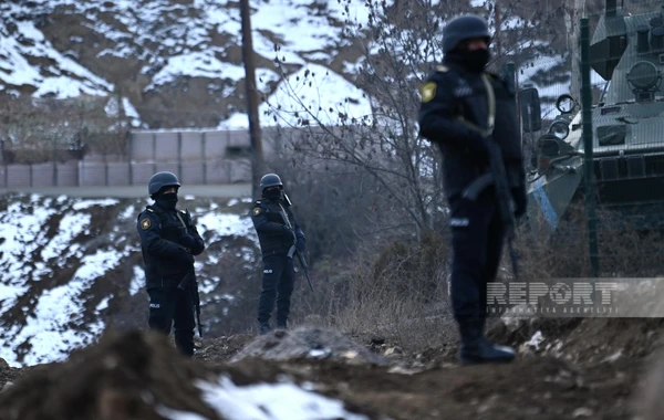 К месту проведения акции на дороге Шуша-Ханкенди прибыла полиция - ФОТО