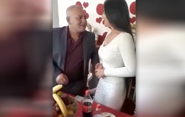 17 yaşlı qızın nişanlandığı 50 yaşlı kişinin oğlu tanınmış şəxsdir - VİDEO