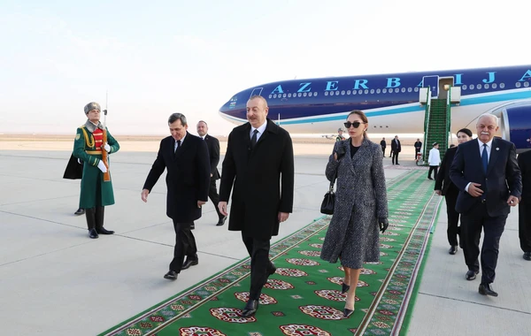Prezident İlham Əliyev Türkmənistana işgüzar səfərə gedib - FOTO