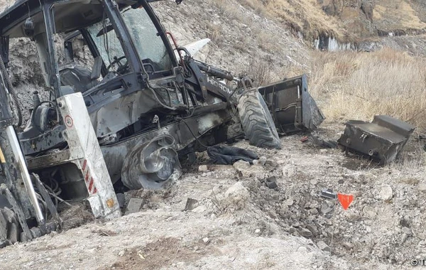 Кадры техники, вышедшей из строя в результате разрыва мины в Кельбаджаре - ВИДЕО