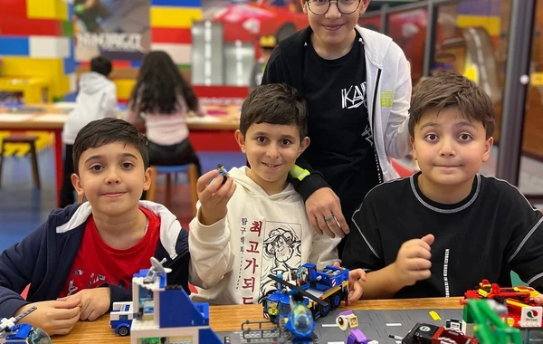 Bakıda ilk dəfə "Lego Mego" uşaq əyləncə mərkəzi açıldı