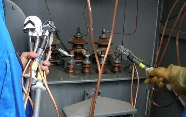 “Azərişığ”ın iki əməkdaşını elektrik cərəyanı vurub, biri ölüb - YENİLƏNİB