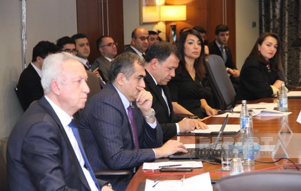 Vəkillər Kollegiyası Rəyasət Heyətinin yeni tərkibdə ilk iclası keçirilib - FOTO