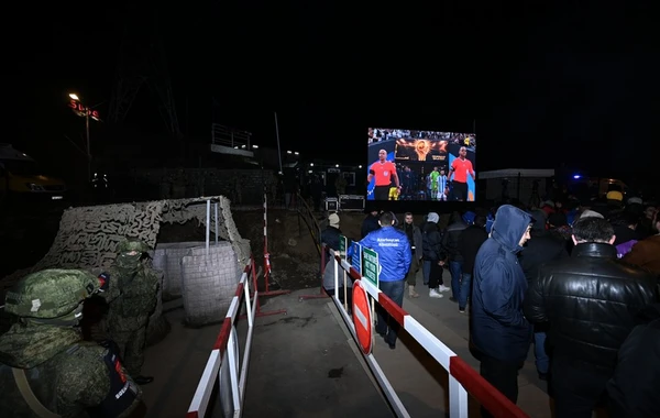 Xankəndi-Laçın yolunda nümayişçilər və sülhməramlılara DÇ-2022-nin finalını izləmək üçün şərait yaradılıb