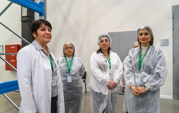 Ведущие эндокринологи посетили фармацевтический завод "R-Pharm" в Баку - ФОТО