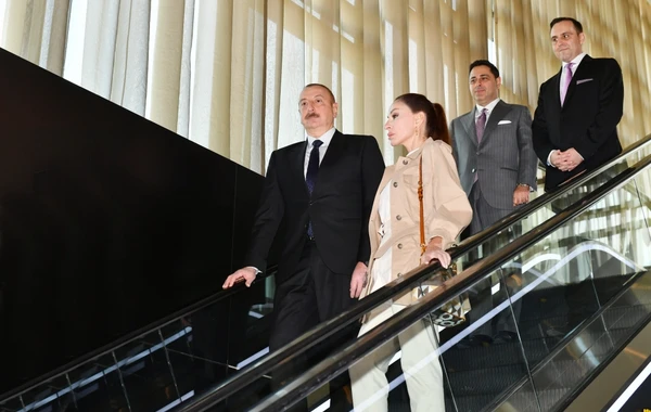 Ильхам Алиев и Мехрибан Алиева приняли участие в открытии отеля The Ritz-Carlton Baku - ОБНОВЛЕНО + ФОТО