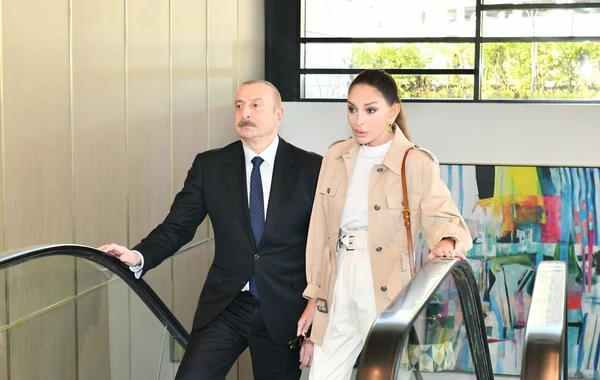 Ильхам Алиев и Мехрибан Алиева приняли участие в открытии отеля The Ritz-Carlton Baku - ОБНОВЛЕНО + ФОТО