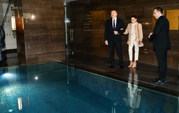 Ильхам Алиев и Мехрибан Алиева приняли участие в открытии отеля The Ritz-Carlton Baku - ОБНОВЛЕНО + ФОТО