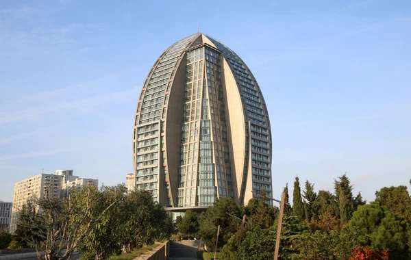 Ильхам Алиев и Мехрибан Алиева приняли участие в открытии отеля The Ritz-Carlton Baku - ОБНОВЛЕНО + ФОТО